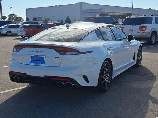 2022 Kia Stinger GT2