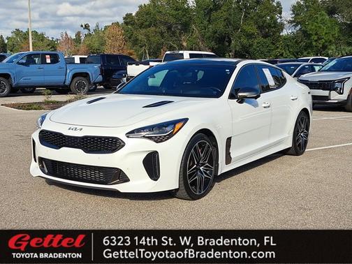 2022 Kia Stinger GT2