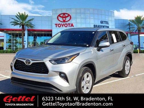 2024 Toyota Highlander LE