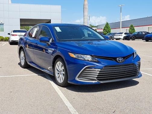2023 Toyota Camry LE