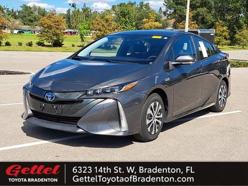 2022 Toyota Prius Prime LE