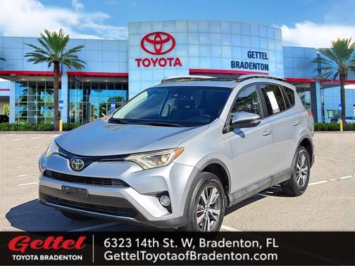 2017 Toyota RAV4 XLE