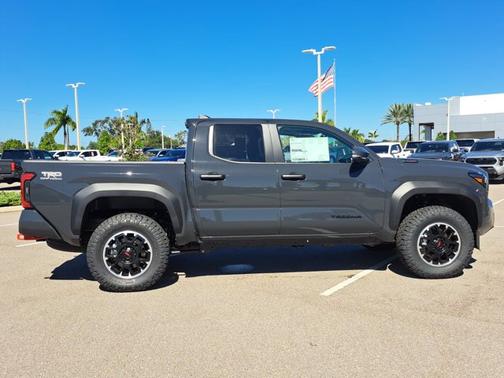 2025 Toyota Tacoma TRD Off Road
