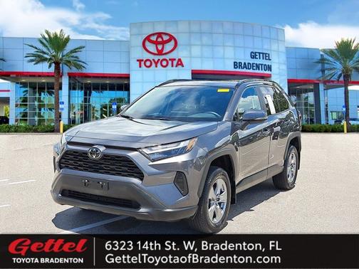 2022 Toyota RAV4 XLE