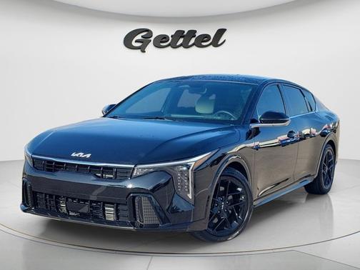 Aurora Black Pearl 2025 Kia K4 GT-Line Turbo