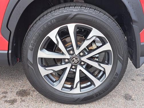 2022 Toyota Corolla Cross XLE