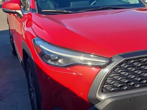 2022 Toyota Corolla Cross XLE