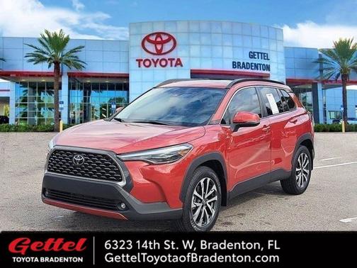 2022 Toyota Corolla Cross XLE