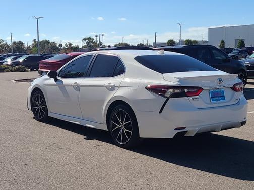2021 Toyota Camry SE