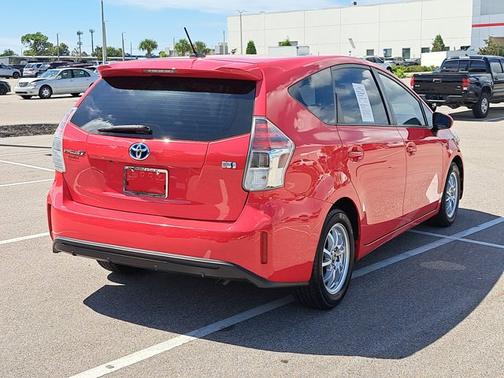 2016 Toyota Prius v Four