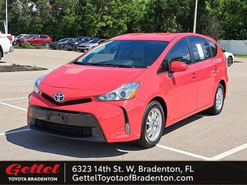 2016 Toyota Prius v Four