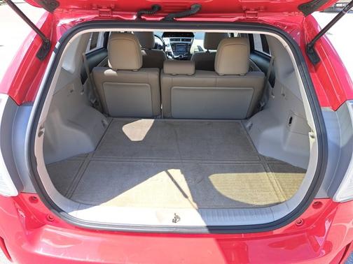 2016 Toyota Prius v Four