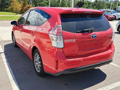 2016 Toyota Prius v Four