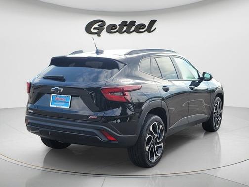 Mosaic Black Metallic 2025 Chevrolet Trax FWD 2RS