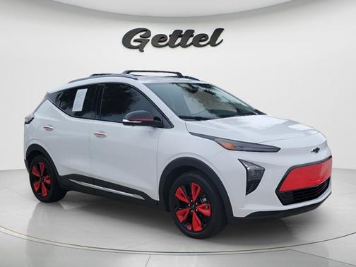 Summit White 2023 Chevrolet Bolt EUV FWD Premier