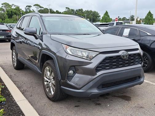 2019 Toyota RAV4 XLE Premium