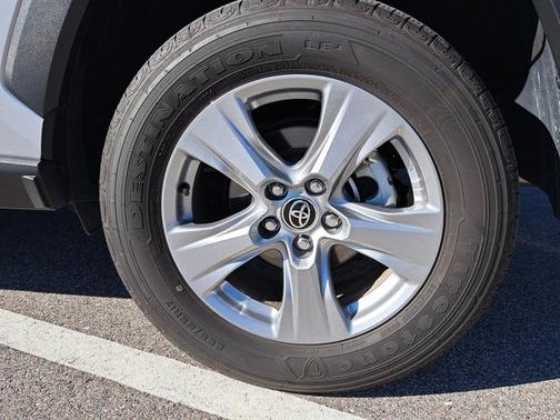 2025 Toyota RAV4 Hybrid Hybrid LE