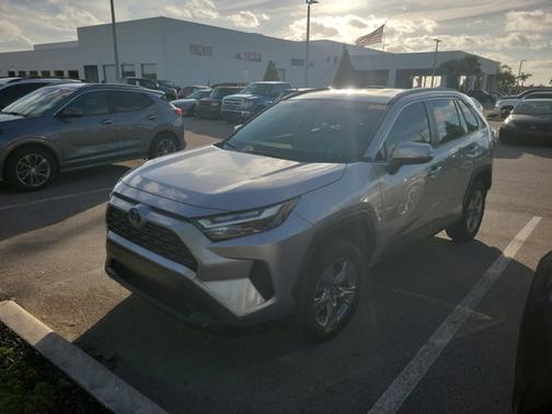 2025 Toyota RAV4 Hybrid Hybrid LE