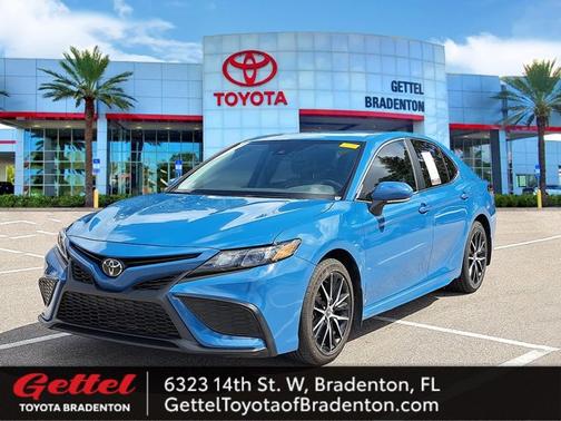 2024 Toyota Camry SE