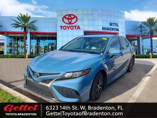 2024 Toyota Camry SE