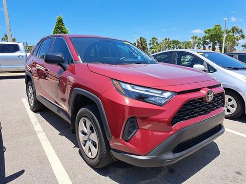 2023 Toyota RAV4 LE