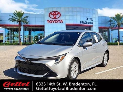 2023 Toyota Corolla Hatchback SE
