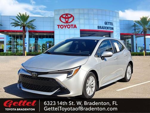 2023 Toyota Corolla Hatchback SE