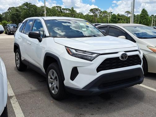 2023 Toyota RAV4 LE
