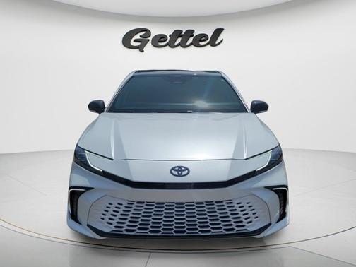 Wind Chill Pearl 2026 Toyota Camry XSE