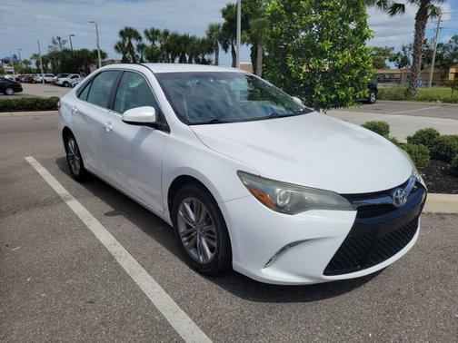 2015 Toyota Camry SE