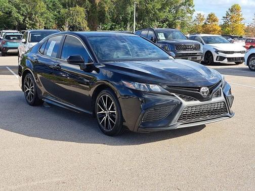 2021 Toyota Camry SE