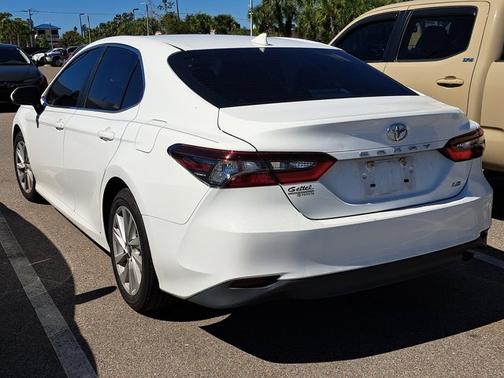 2022 Toyota Camry LE