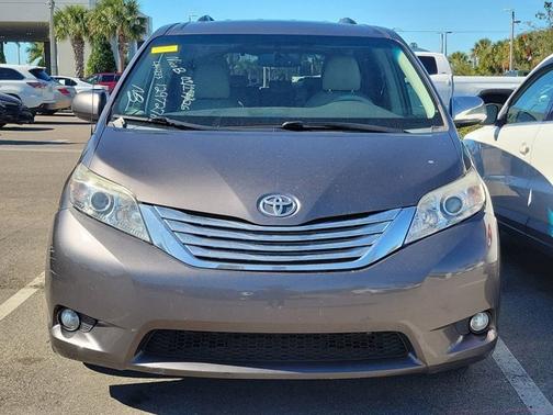 2014 Toyota Sienna XLE
