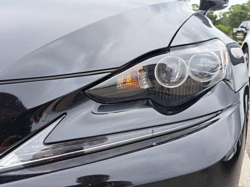 2016 Lexus IS 200t Base