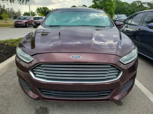2013 Ford Fusion SE