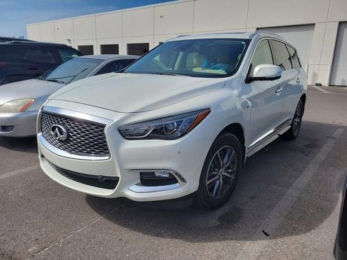 2019 INFINITI QX60 LUXE