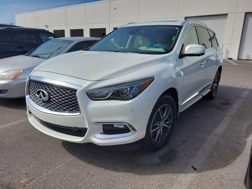2019 INFINITI QX60 LUXE