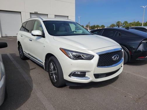 2019 INFINITI QX60 LUXE