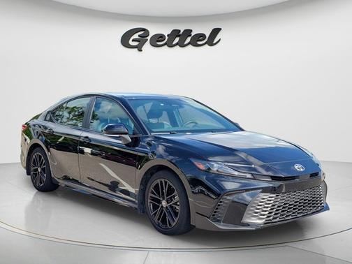 Midnight Black Metallic 2025 Toyota Camry SE