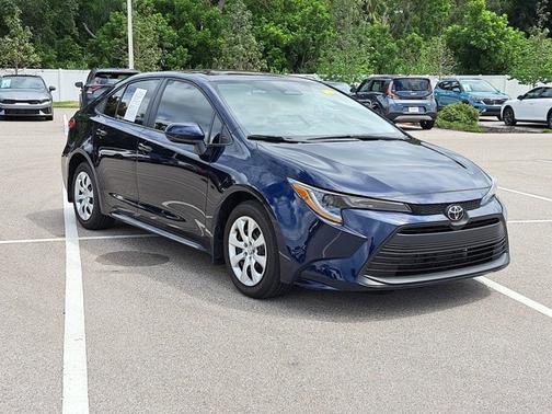 2025 Toyota Corolla LE