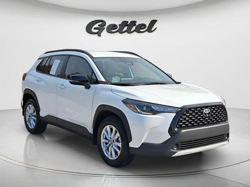 2025 Toyota Corolla Cross LE