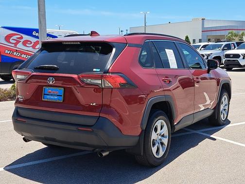 2020 Toyota RAV4 LE