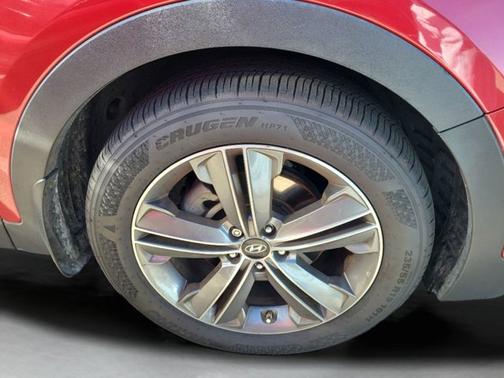 Regal Red Pearl 2015 Hyundai SANTA FE Limited