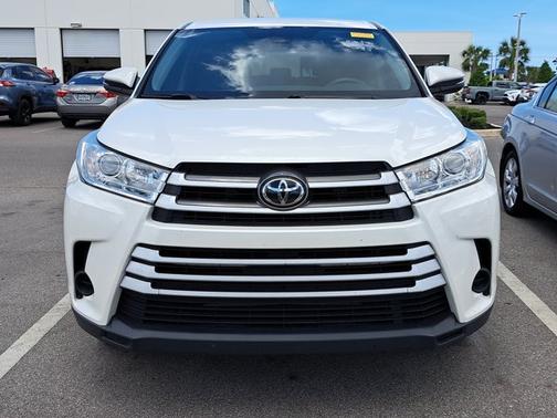 2019 Toyota Highlander LE