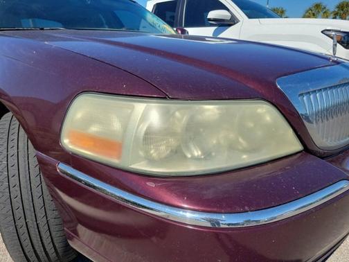 2007 Lincoln Town Car Signature Limited