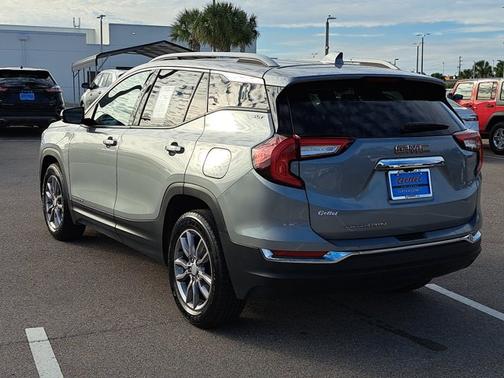 2024 GMC Terrain SLT