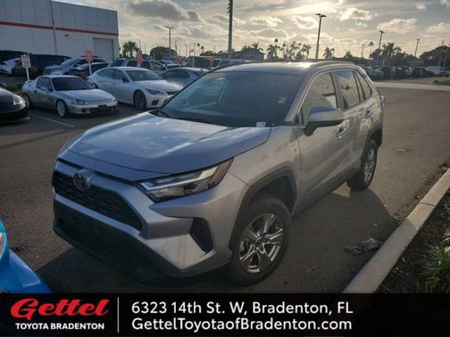 2024 Toyota RAV4 XLE