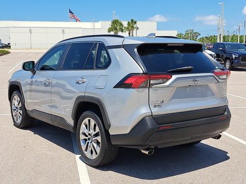 2019 Toyota RAV4 XLE Premium