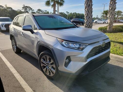 2019 Toyota RAV4 XLE Premium