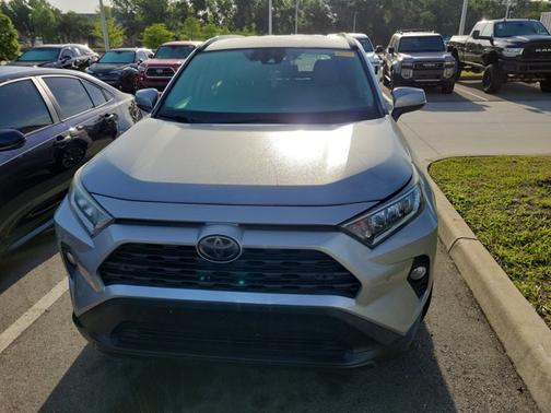 2019 Toyota RAV4 XLE Premium